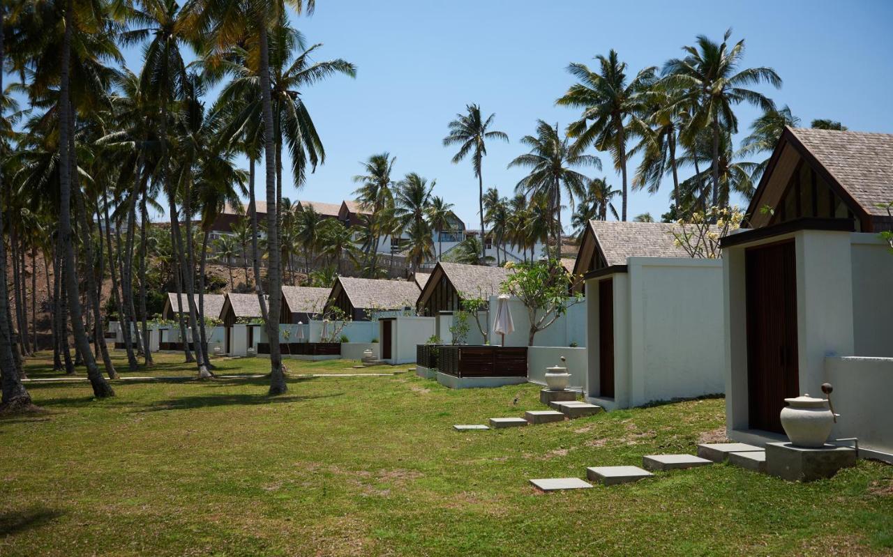 The Kayana Beach Lombok Villa Senggigi Exterior foto